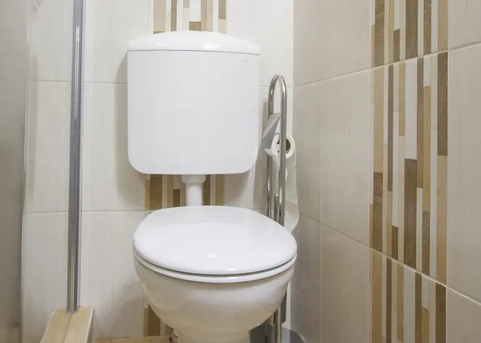 Centre With 3 Bathrooms