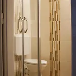 Centre With 3 Bathrooms Apartment